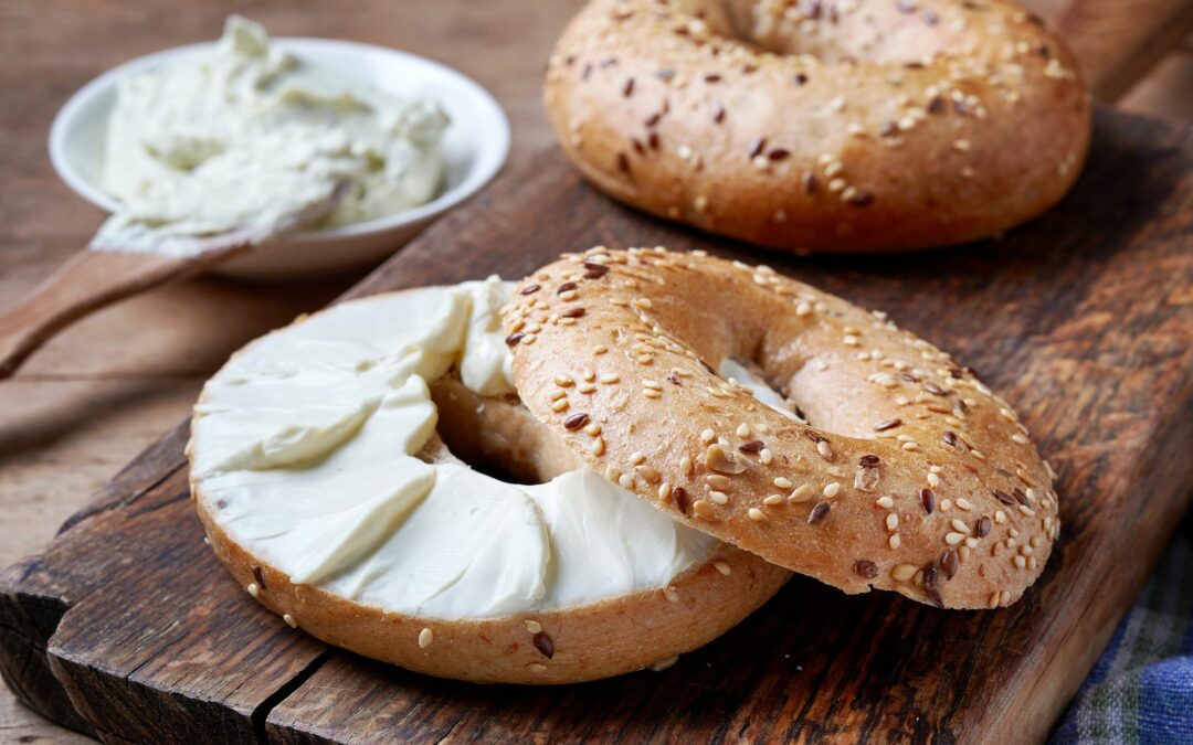 Bagel and Cream Cheese Calories: A Nutritional Breakdown